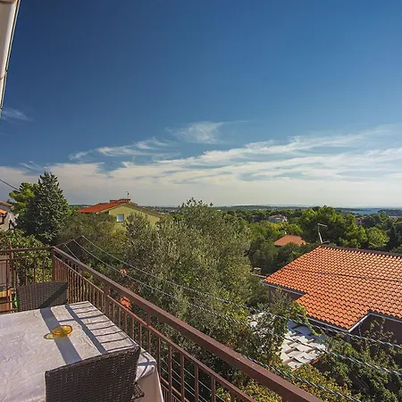 590 Meter Zum Mit Meerblick